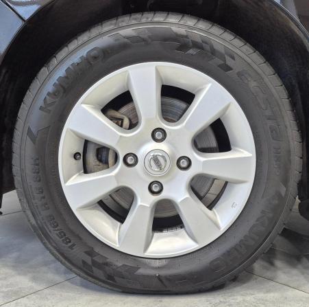 Nissan Tiida I Рестайлинг с пробегом 2011 года, цена 749 000 рублей, 210292 км, хэтчбек, Автокод Объявления