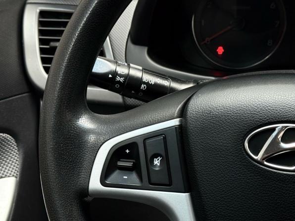 Hyundai Solaris I с пробегом 2012 года, цена 839 000 рублей, 130936 км, хэтчбек, Автокод Объявления