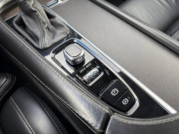 Volvo V90 Cross Country I с пробегом 2017 года, цена 2 295 000 рублей, 283000 км, универсал, Автокод Объявления