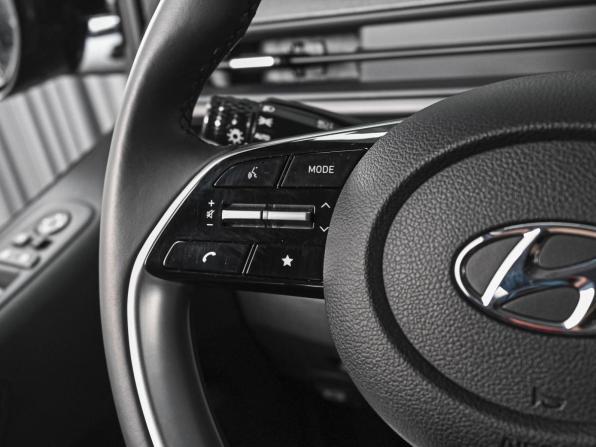 Hyundai Staria I с пробегом 2023 года, цена 5 989 000 рублей, 2033 км, минивэн, Автокод Объявления