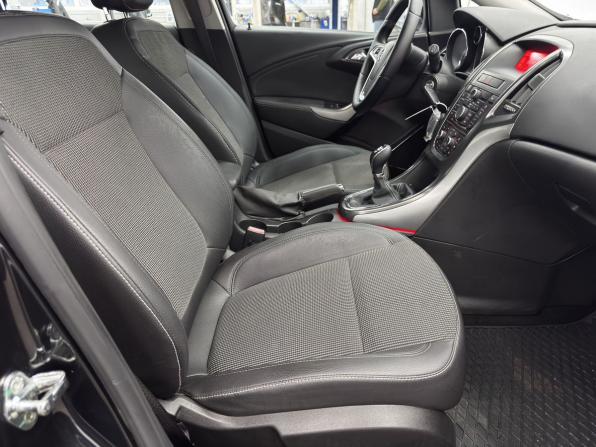 Opel Astra J с пробегом 2011 года, цена 790 000 рублей, 156871 км, хэтчбек, Автокод Объявления