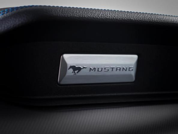 Ford Mustang VI Рестайлинг с пробегом 2022 года, цена 3 685 000 рублей, 42981 км, купе, Автокод Объявления
