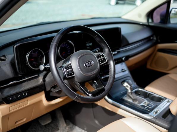 Kia Carnival IV с пробегом 2020 года, цена 3 400 000 рублей, 108180 км, минивэн, Автокод Объявления