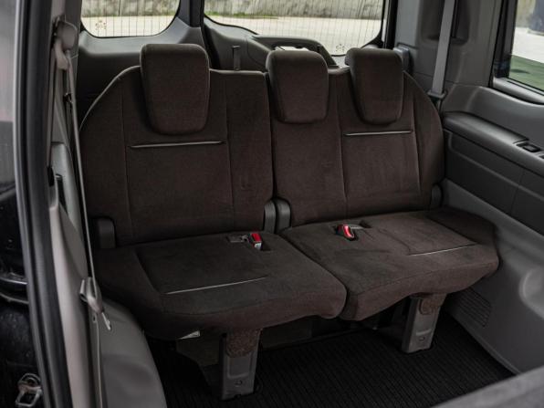 Honda Stepwgn V с пробегом 2015 года, цена 1 530 000 рублей, 190220 км, минивэн, Автокод Объявления