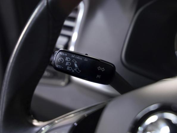 Skoda Karoq I с пробегом 2021 года, цена 2 399 000 рублей, 72295 км, внедорожник, Автокод Объявления