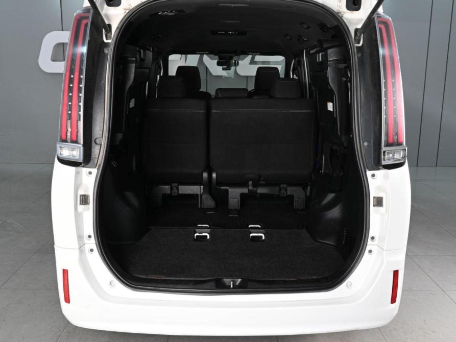 Toyota Esquire I Рестайлинг Ростов-на-Дону  - изображение 22