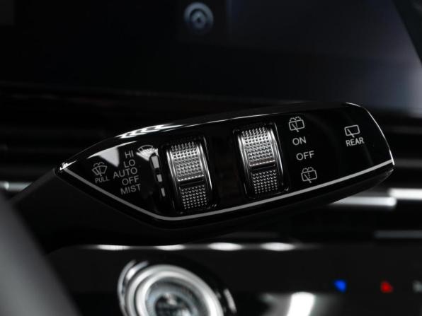 Omoda C5 I с пробегом 2024 года, цена 1 999 000 рублей, 13585 км, внедорожник, Автокод Объявления