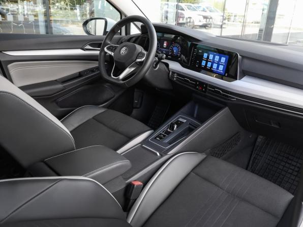 Volkswagen Golf VIII с пробегом 2022 года, цена 2 498 000 рублей, 76869 км, хэтчбек, Автокод Объявления