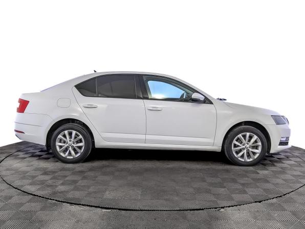 Skoda Octavia III (A7) Рестайлинг с пробегом 2019 года, цена 1 770 000 рублей, 94440 км, лифтбек, Автокод Объявления