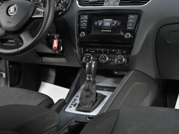 Skoda Octavia III (A7) с пробегом 2014 года, цена 1 299 000 рублей, 180000 км, лифтбек, Автокод Объявления