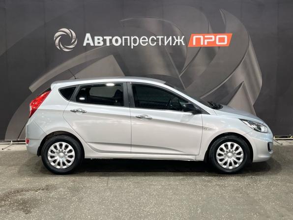 Hyundai Solaris I с пробегом 2011 года, цена 680 000 рублей, 131497 км, хэтчбек, Автокод Объявления