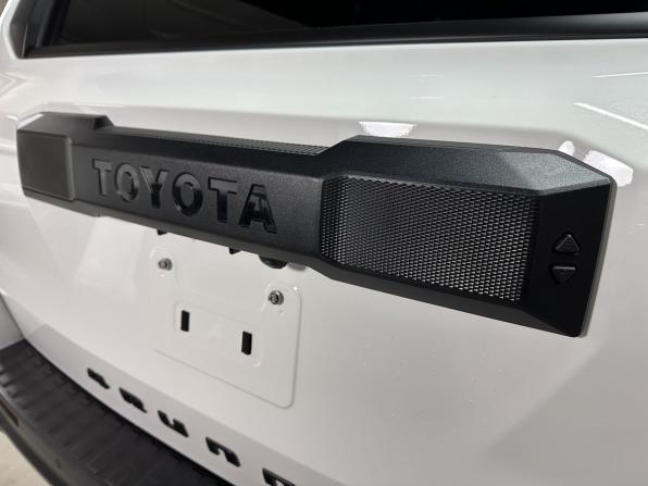 Новый Toyota 4Runner VI 2025 года, цена 9 290 000 рублей, внедорожник, Автокод Объявления