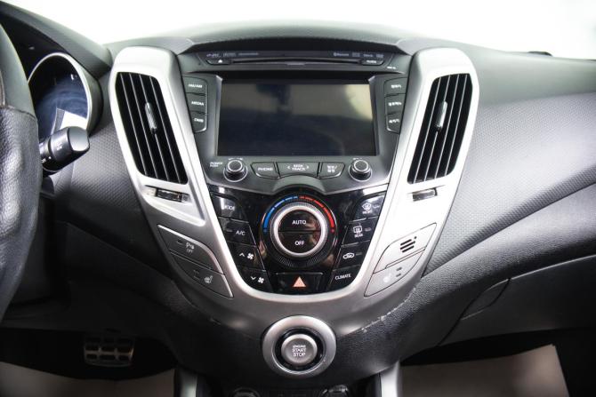 Hyundai Veloster I с пробегом 2012 года, цена 959 000 рублей, 245000 км, хэтчбек, Автокод Объявления