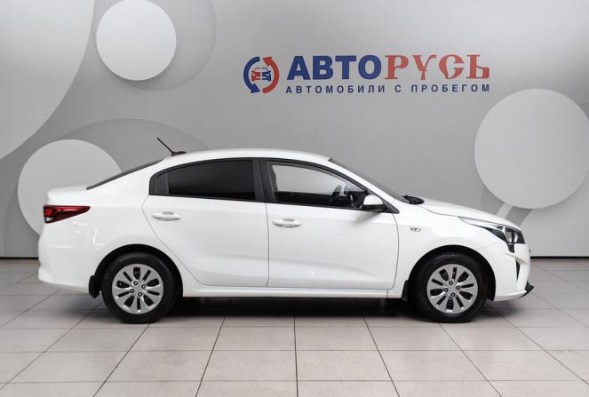 Kia Rio IV Рестайлинг с пробегом 2021 года, цена 1 579 000 рублей, 94991 км, седан, Автокод Объявления