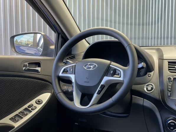 Hyundai Solaris I с пробегом 2012 года, цена 847 000 рублей, 129252 км, седан, Автокод Объявления