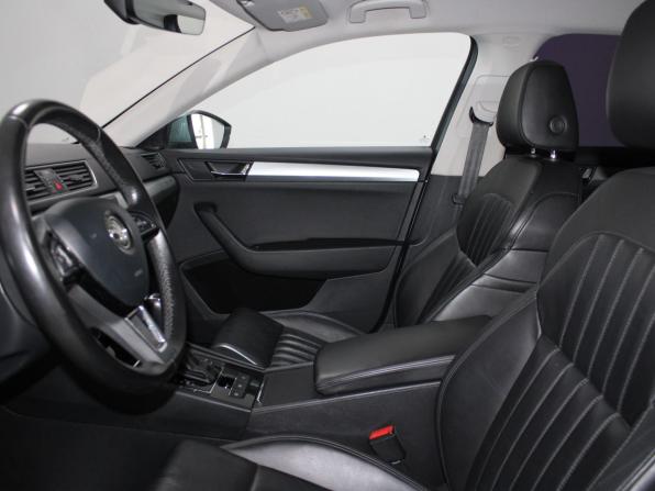 Skoda Superb III с пробегом 2017 года, цена 2 109 900 рублей, 99433 км, лифтбек, Автокод Объявления
