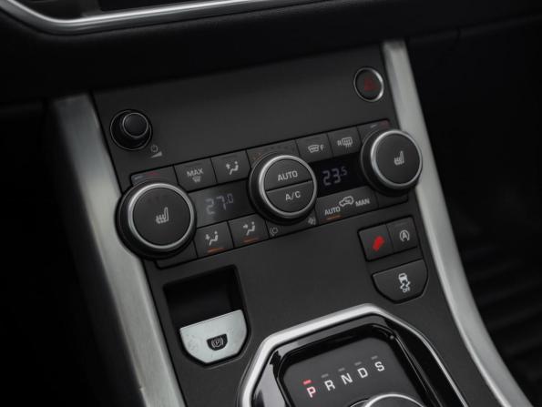 Land Rover Range Rover Evoque I Рестайлинг с пробегом 2017 года, цена 2 199 000 рублей, 96355 км, внедорожник, Автокод Объявления