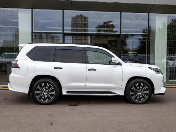 Lexus LX III Рестайлинг 2 с пробегом 2019 года, цена 9 150 000 рублей, 121105 км, внедорожник, Автокод Объявления