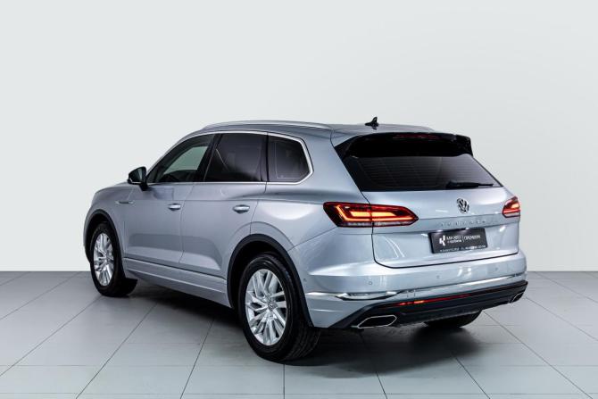 Volkswagen Touareg III с пробегом 2018 года, цена 4 742 000 рублей, 143500 км, внедорожник, Автокод Объявления