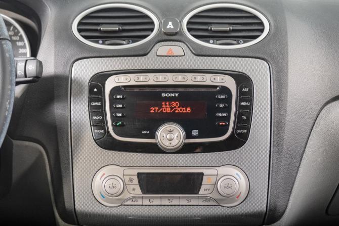 Ford Focus II Рестайлинг с пробегом 2011 года, цена 629 000 рублей, 204000 км, седан, Автокод Объявления