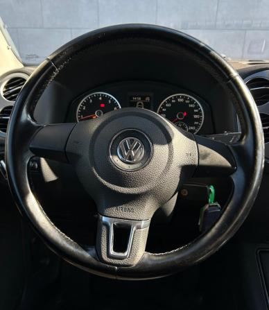 Volkswagen Tiguan I Рестайлинг с пробегом 2014 года, цена 1 297 000 рублей, 181200 км, внедорожник, Автокод Объявления