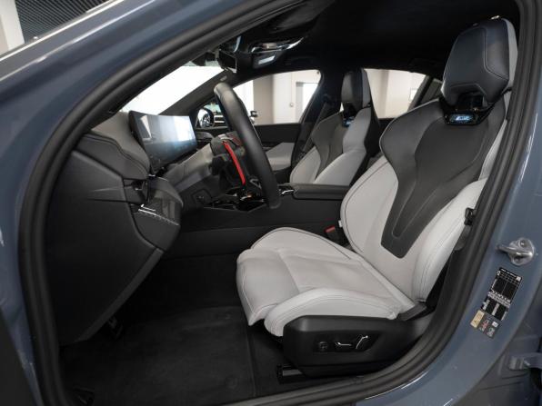 BMW M5 VII (G90) с пробегом 2024 года, цена 22 970 000 рублей, 300 км, седан, Автокод Объявления