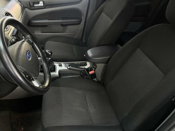 Ford Focus II Рестайлинг с пробегом 2011 года, цена 610 560 рублей, 157460 км, седан, Автокод Объявления