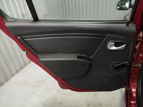 Renault Sandero I с пробегом 2012 года, цена 725 000 рублей, 76260 км, хэтчбек, Автокод Объявления
