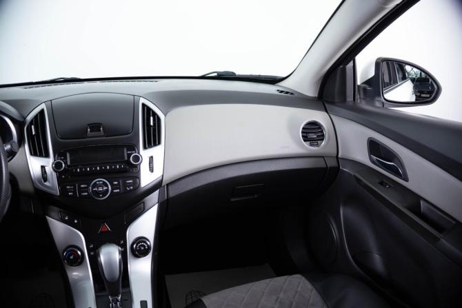Chevrolet Cruze I Рестайлинг с пробегом 2014 года, цена 819 000 рублей, 151258 км, седан, Автокод Объявления
