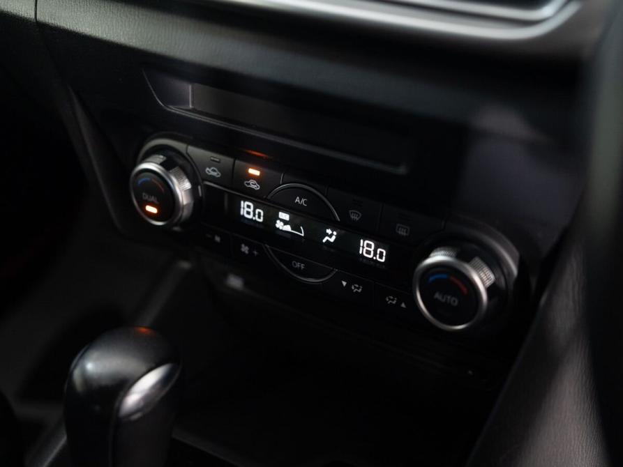 Mazda Axela III Рестайлинг Иркутск  - изображение 14