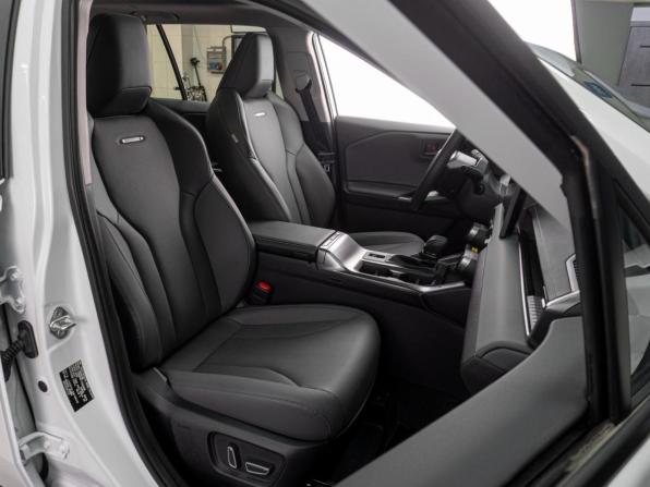 Toyota RAV4 VI (XA60) с пробегом 2026 года, цена 4 305 000 рублей, 40 км, внедорожник, Автокод Объявления