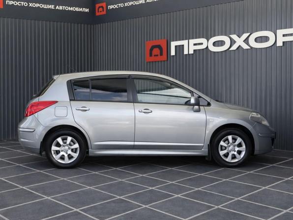 Nissan Tiida I Рестайлинг с пробегом 2010 года, цена 547 000 рублей, 273935 км, хэтчбек, Автокод Объявления
