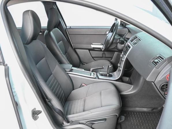 Volvo S40 II Рестайлинг с пробегом 2010 года, цена 649 000 рублей, 223723 км, седан, Автокод Объявления