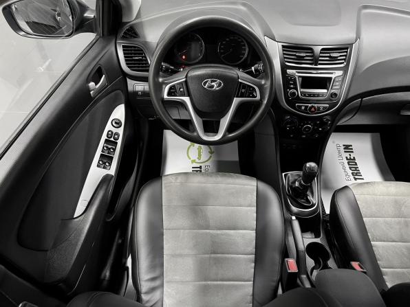 Hyundai Solaris I Рестайлинг с пробегом 2015 года, цена 975 000 рублей, 157578 км, седан, Автокод Объявления