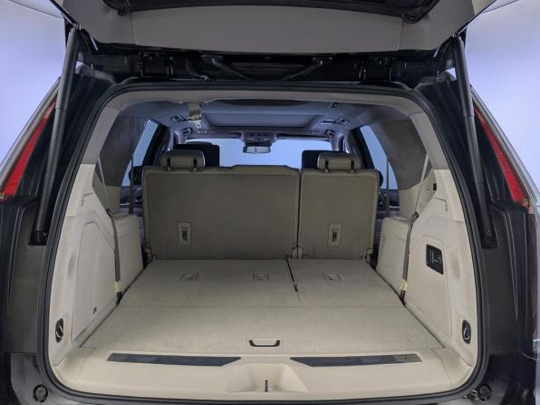 Cadillac Escalade V с пробегом 2021 года, цена 9 650 000 рублей, 75261 км, внедорожник, Автокод Объявления