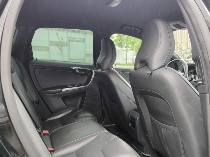 Volvo XC60 I Рестайлинг Санкт-Петербург  - изображение 23