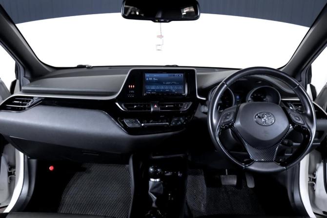 Toyota C-HR I с пробегом 2018 года, цена 2 240 000 рублей, 80188 км, внедорожник, Автокод Объявления