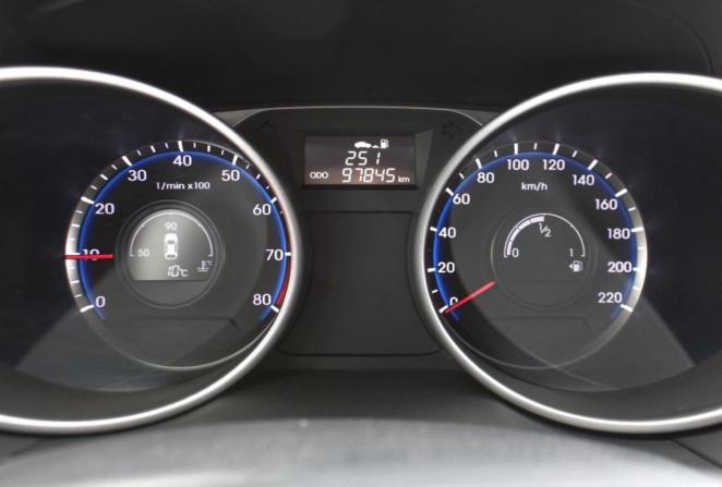 Hyundai ix35 I Рестайлинг с пробегом 2015 года, цена 1 290 000 рублей, 97845 км, внедорожник, Автокод Объявления