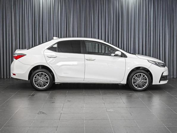 Toyota Corolla XI (E160 E170 E180) Рестайлинг 1 с пробегом 2018 года, цена 1 580 000 рублей, 119277 км, седан, Автокод Объявления