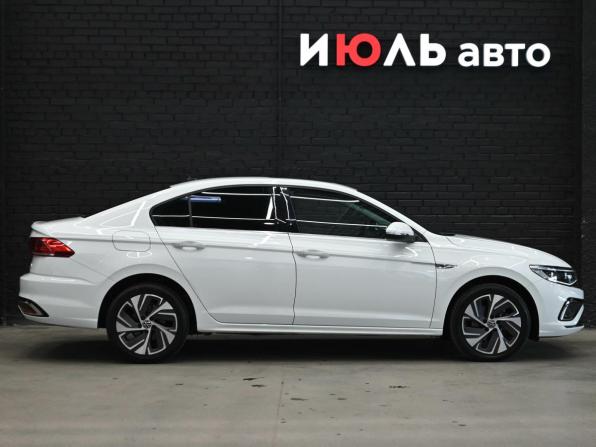 Volkswagen Bora IV (China Market) Рестайлинг с пробегом 2023 года, цена 2 090 000 рублей, 14123 км, седан, Автокод Объявления