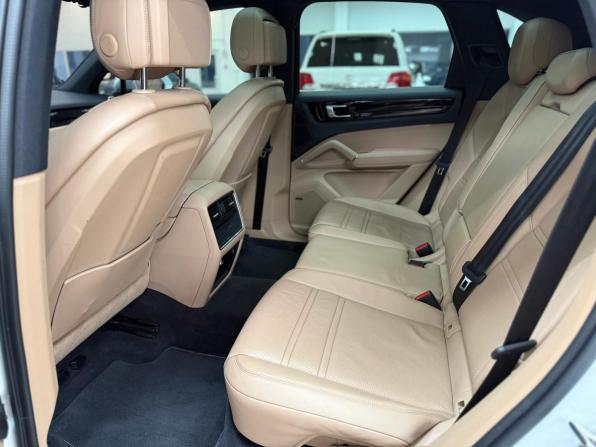 Porsche Cayenne III с пробегом 2018 года, цена 5 430 000 рублей, 81000 км, внедорожник, Автокод Объявления