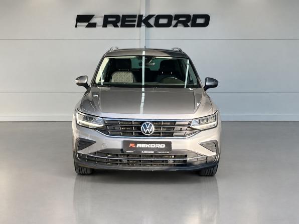 Volkswagen Tiguan II Рестайлинг с пробегом 2020 года, цена 2 649 000 рублей, 182000 км, внедорожник, Автокод Объявления