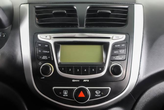 Hyundai Solaris I с пробегом 2011 года, цена 529 000 рублей, 425500 км, хэтчбек, Автокод Объявления