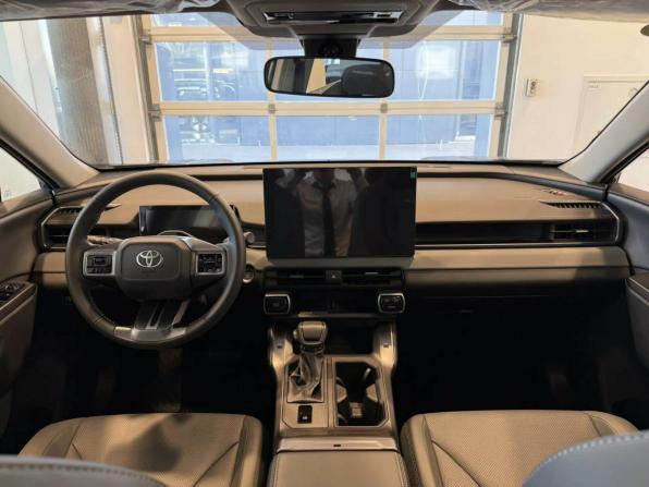 Toyota RAV4 VI (XA60) с пробегом 2026 года, цена 4 350 000 рублей, 306 км, внедорожник, Автокод Объявления