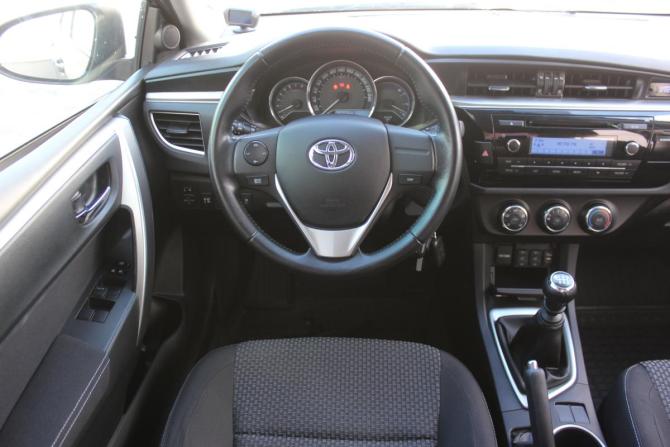 Toyota Corolla XI (E160 E170 E180) с пробегом 2013 года, цена 1 197 000 рублей, 120789 км, седан, Автокод Объявления