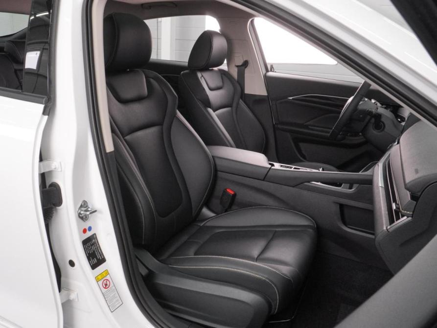 FAW Bestune B70 I Воронеж  - изображение 8