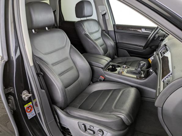 Volkswagen Touareg II с пробегом 2012 года, цена 2 165 000 рублей, 121950 км, внедорожник, Автокод Объявления