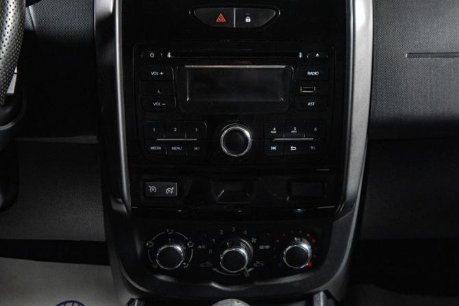 Renault Duster I Рестайлинг с пробегом 2017 года, цена 1 039 000 рублей, 233197 км, внедорожник, Автокод Объявления