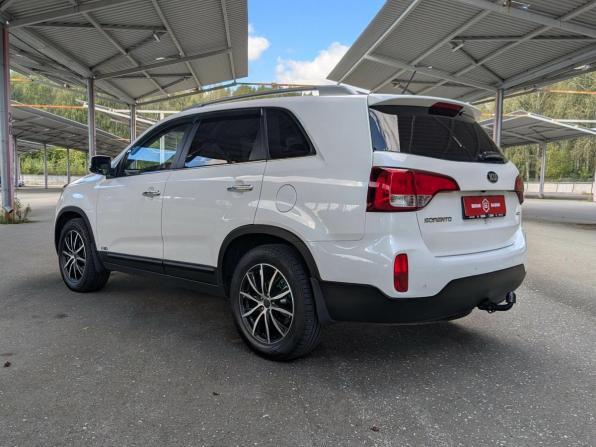 Kia Sorento II Рестайлинг с пробегом 2015 года, цена 1 799 500 рублей, 170000 км, внедорожник, Автокод Объявления