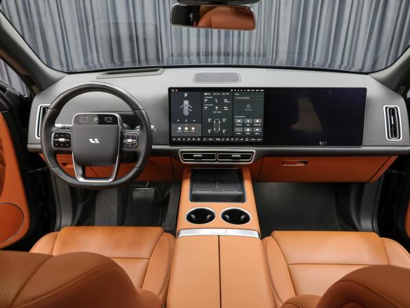 Li Auto (Lixiang) L9 I Рестайлинг с пробегом 2024 года, цена 7 898 000 рублей, 24500 км, внедорожник, Автокод Объявления